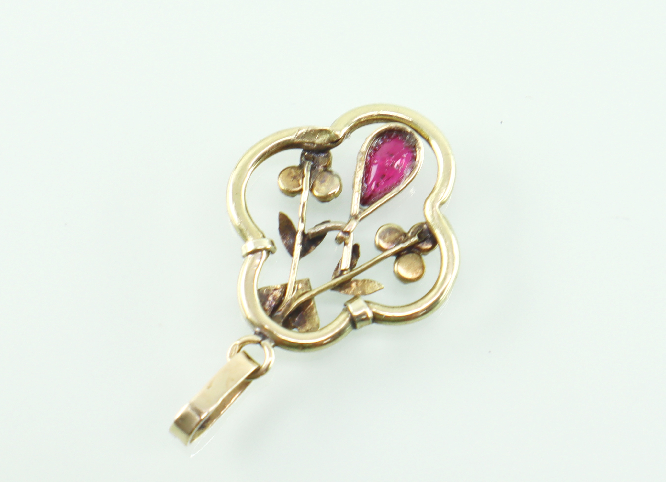 Jugendstil gouden hangertje robijn en parels