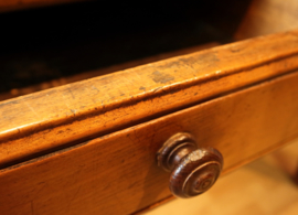 Antieke Franse tafel
