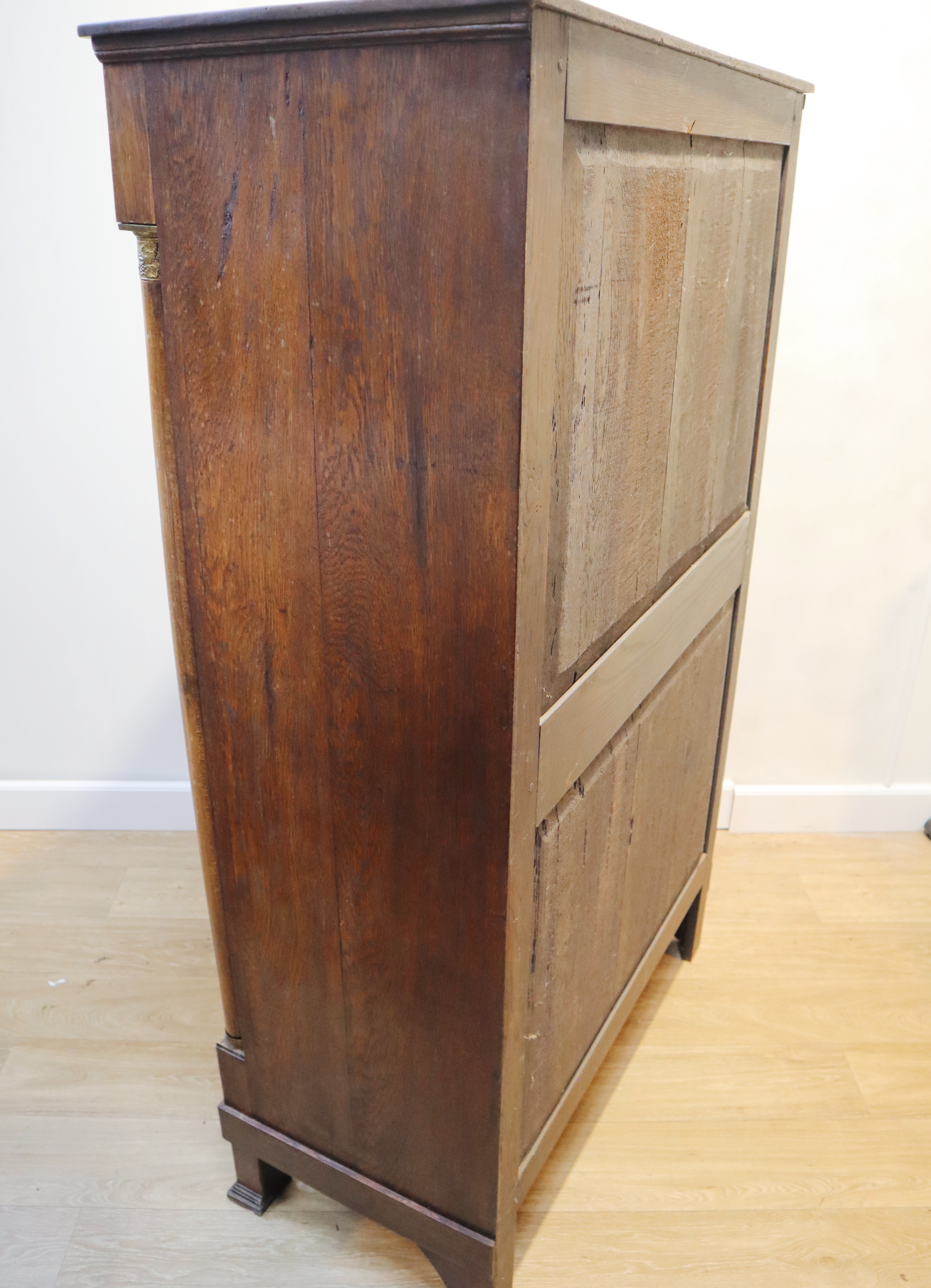 Antieke secretaire à abbatant met lederen schrijfblad