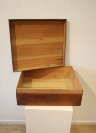 Twee antieke houten opbergdozen