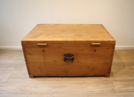 Vintage koloniale kist