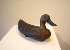 Oude houten lokeend