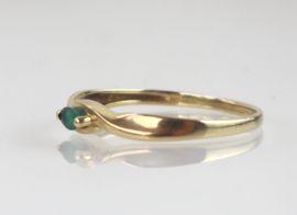 Antieke gouden ring met smaragd