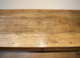 Antieke Franse boerentafel