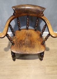 Antieke Engelse captainchair, 19e eeuw