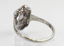Fraaie Art Deco witgouden ring met diamant en parel