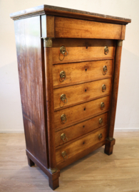 Antieke Hollandse chiffonière