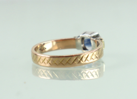 Antieke 18 karaat gouden ring gestreepte saffier diamant