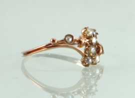 Antieke gouden ring met zaadparels, 19e eeuw