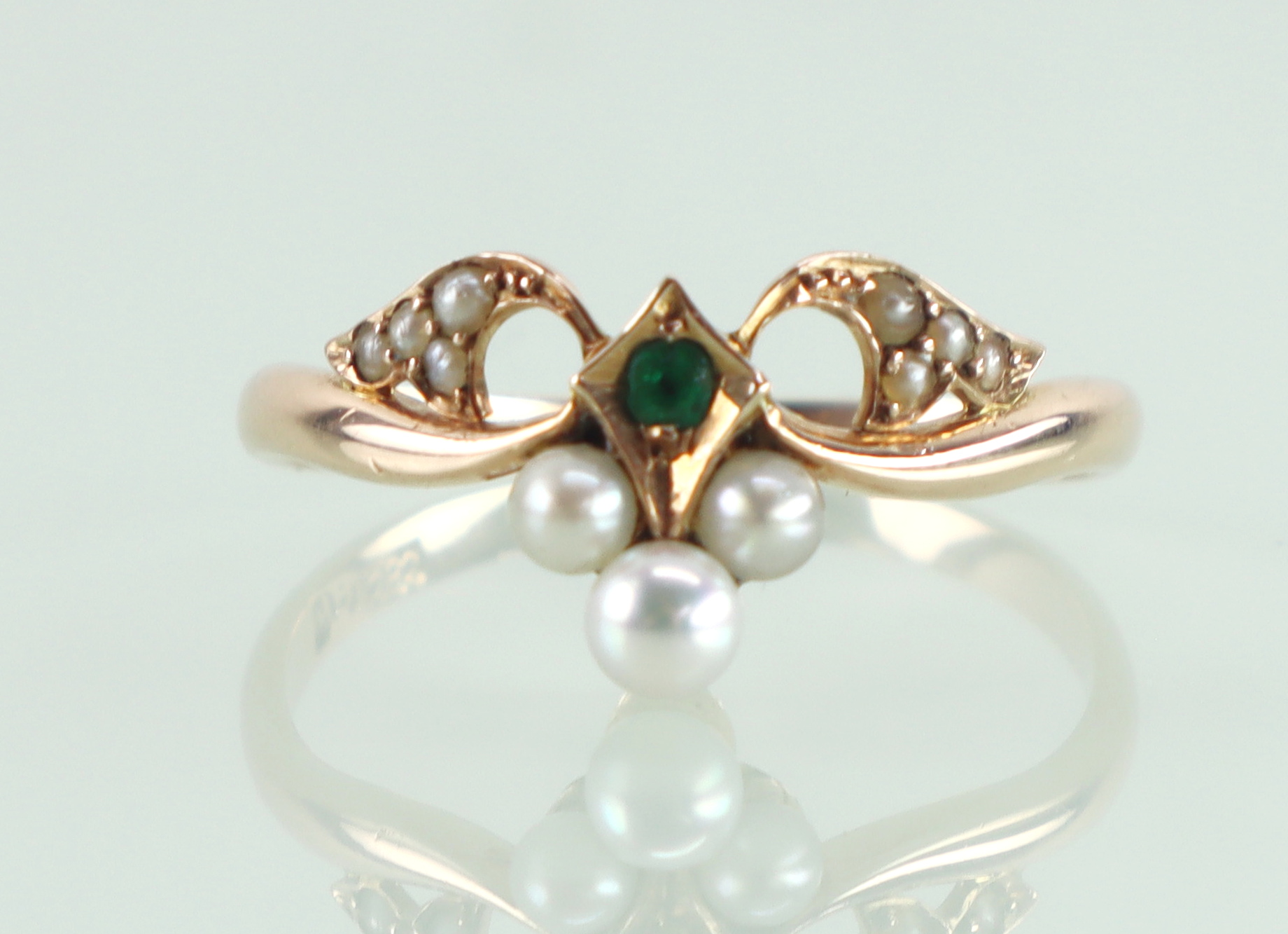 Antieke Art Nouveau gouden ring parels smaragd
