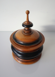 Antieke houten tabakspot, 19e eeuw