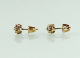 Gouden oorbellen 18 karaat briljant diamanten
