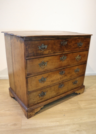 Antieke Hollandse commode, 18e eeuw