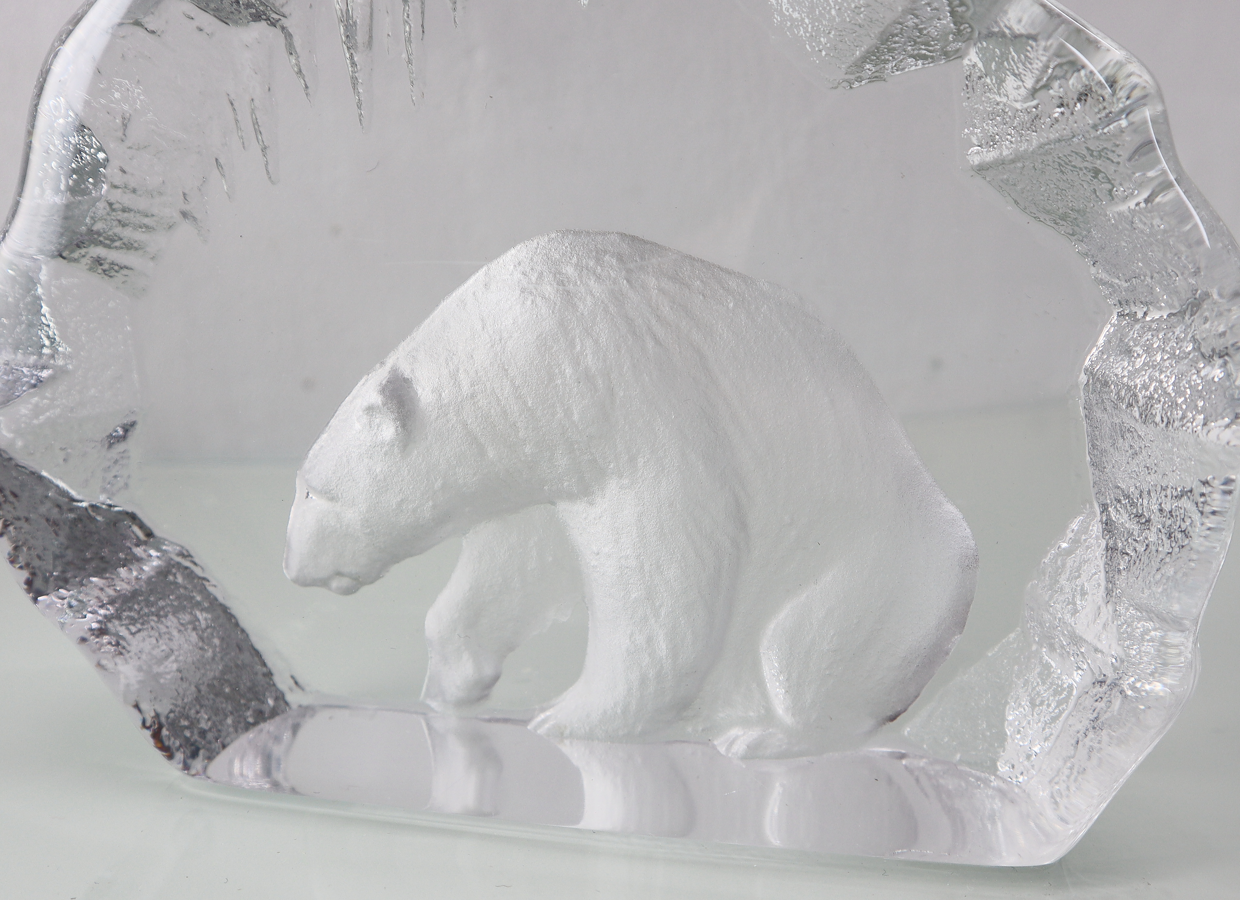 Glazen sculptuur ijsbeer  Mats Jonasson