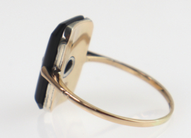 Prachtige antieke gouden Art Deco ring met onyx en diamant