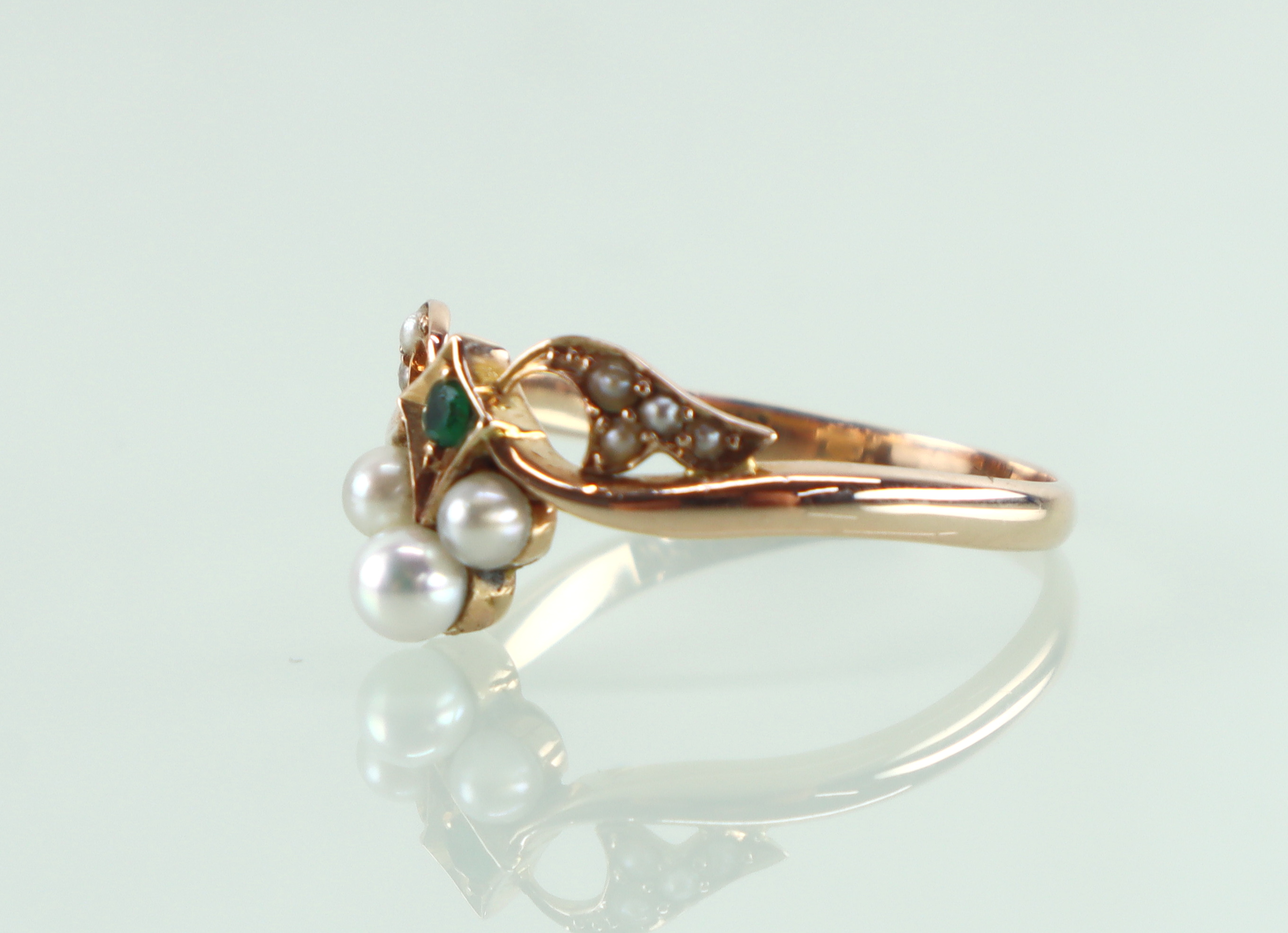 Antieke Art Nouveau gouden ring parels smaragd
