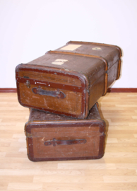 Twee antieke reiskoffers 19e eeuw