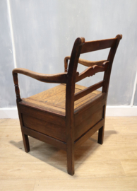 Antieke Engelse armstoel