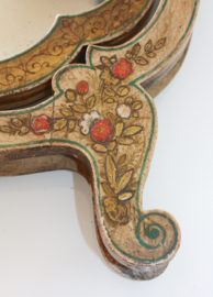 Antieke tafelspiegel met Chinoiserie decor