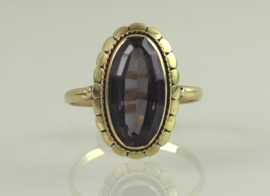 Vintage gouden ring met paarse saffier of spinel, jaren ‘70/’80.