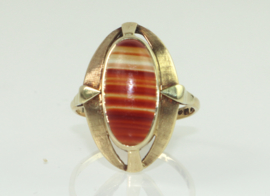 Vintage 14 gouden ring met cabochon streepagaat