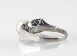 Art Deco platina ring met mooie parel en oudslijpsel diamanten