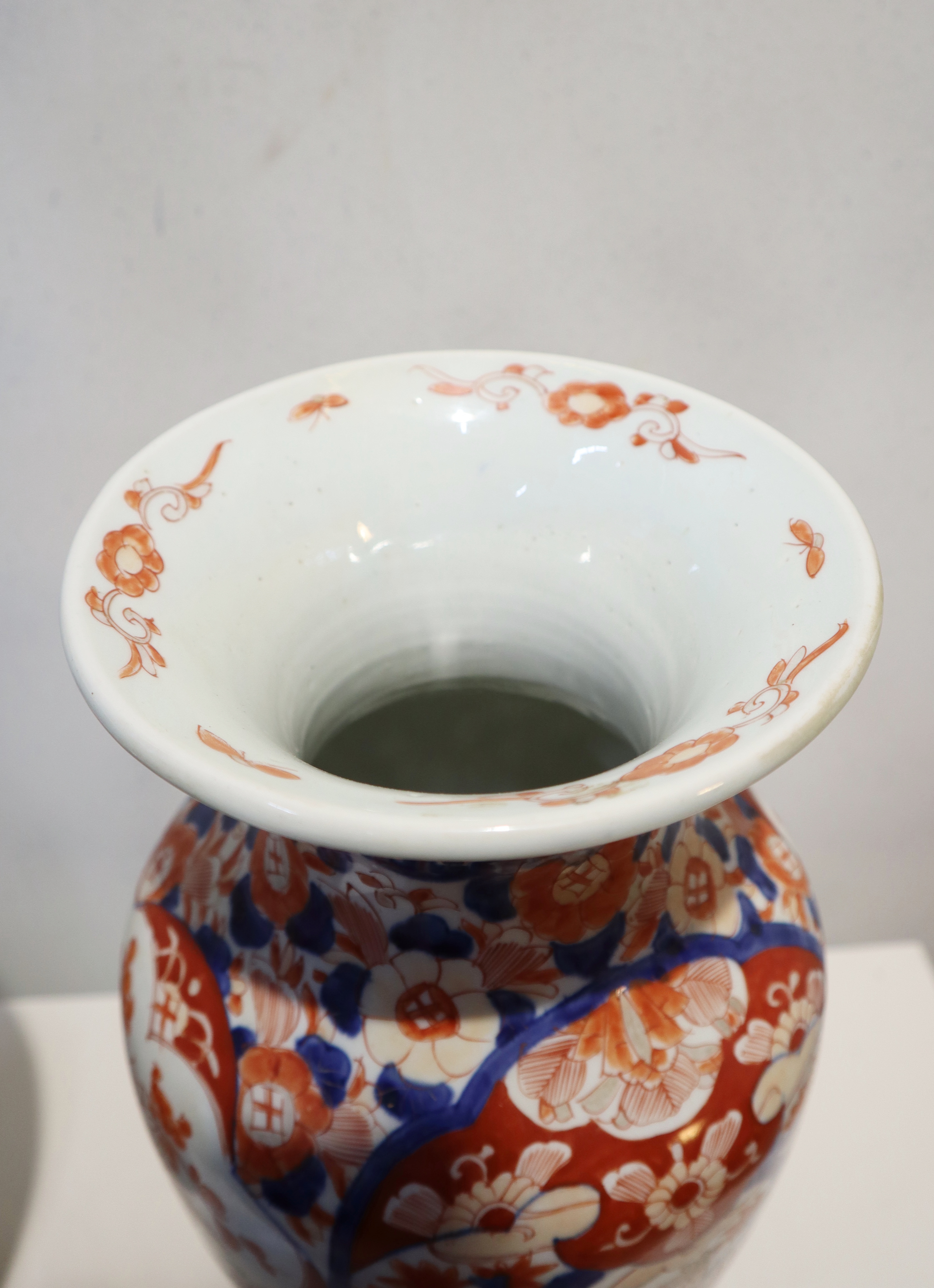 Set antieke Imari porseleinen vazen