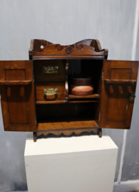 Jugendstil wandkastje