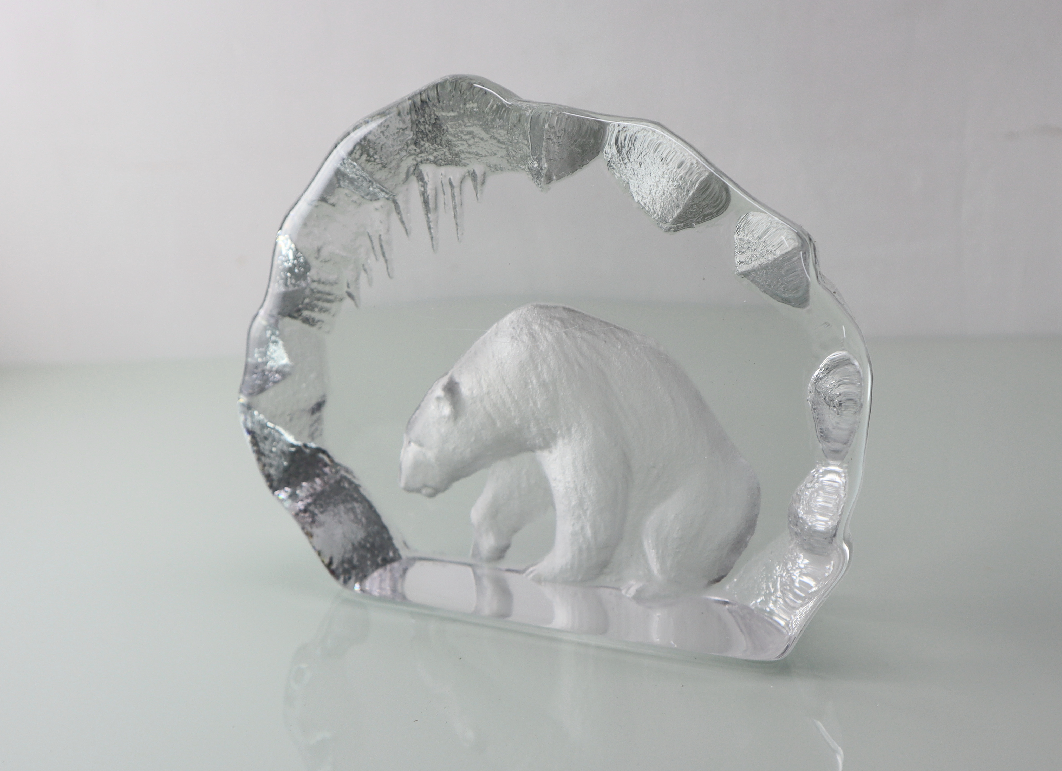 Glazen sculptuur ijsbeer  Mats Jonasson