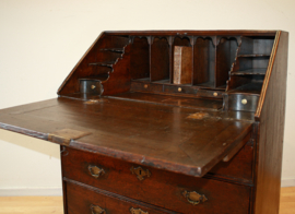 Antiek Engels klepbureau 18e eeuw