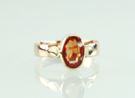 Vintage gouden ring oranje saffier