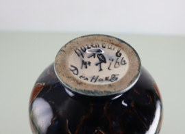 Plateel vaasje Rozenburg 1895