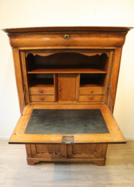 Antieke Hollandse secretaire à abbatant