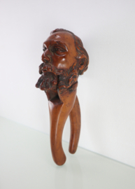 Antieke houten notenkraker