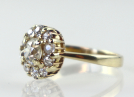 Antieke gouden ring met old mine geslepen diamanten