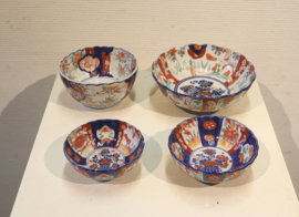 Vier Imari schaaltjes