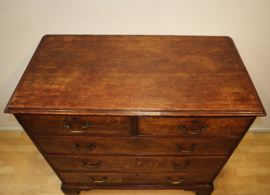 Antieke Engelse commode 18e eeuw