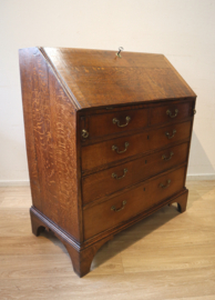 Antieke Engelse secretaire