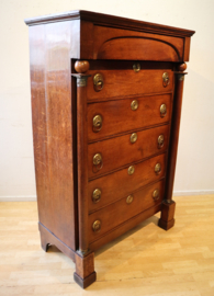 Antieke Hollandse chiffonière