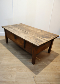 Antieke Spaanse salontafel