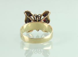 Gouden ring vlinder met robijn en diamant