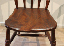 Zes antieke Windsor stoelen