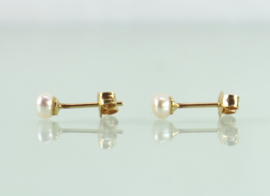 Oorknoppen 18k goud bouton parel 4,5 mm