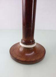 Set antieke houten kandelaars