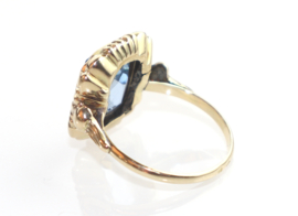 Vintage gouden ring met blauwe spinel