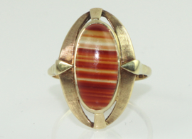 Vintage 14 gouden ring met cabochon streepagaat