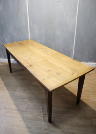 Antieke Franse boerentafel