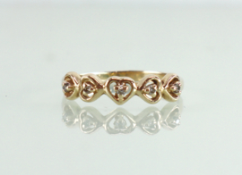Gouden ring hartjes met diamantjes