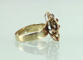 Gouden ring vlinder met robijn en diamant