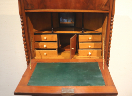 Antiek miniatuurkastje, meesterstukje 19e eeuw